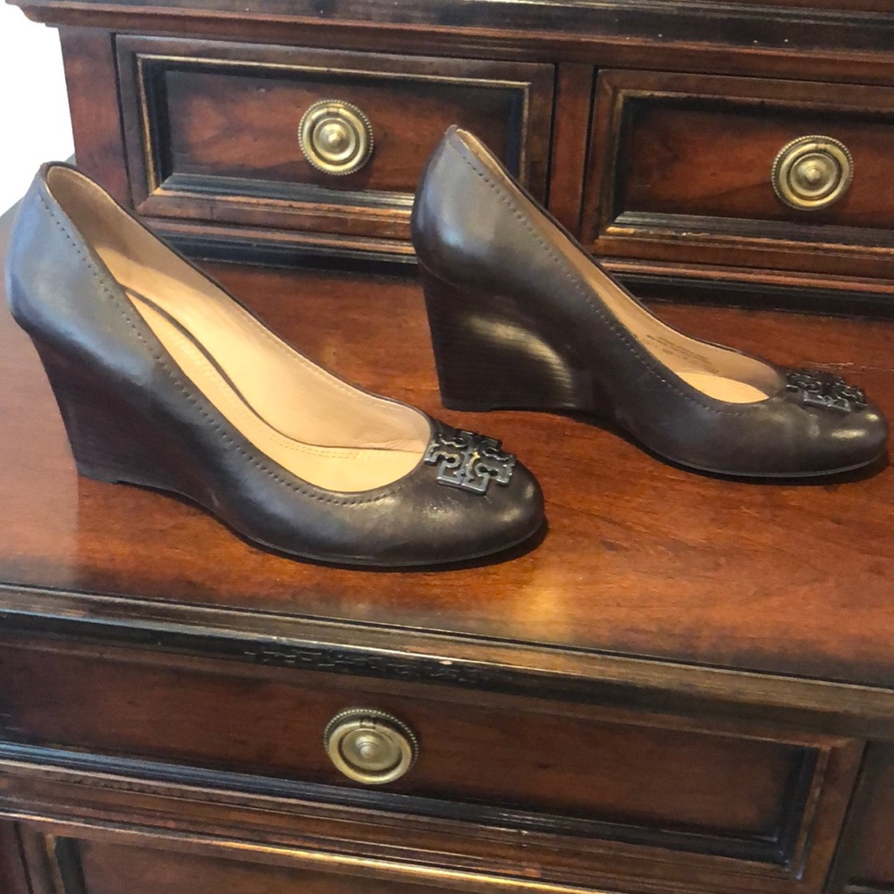 Sz 7.5 Tory Burch Wedge Heels